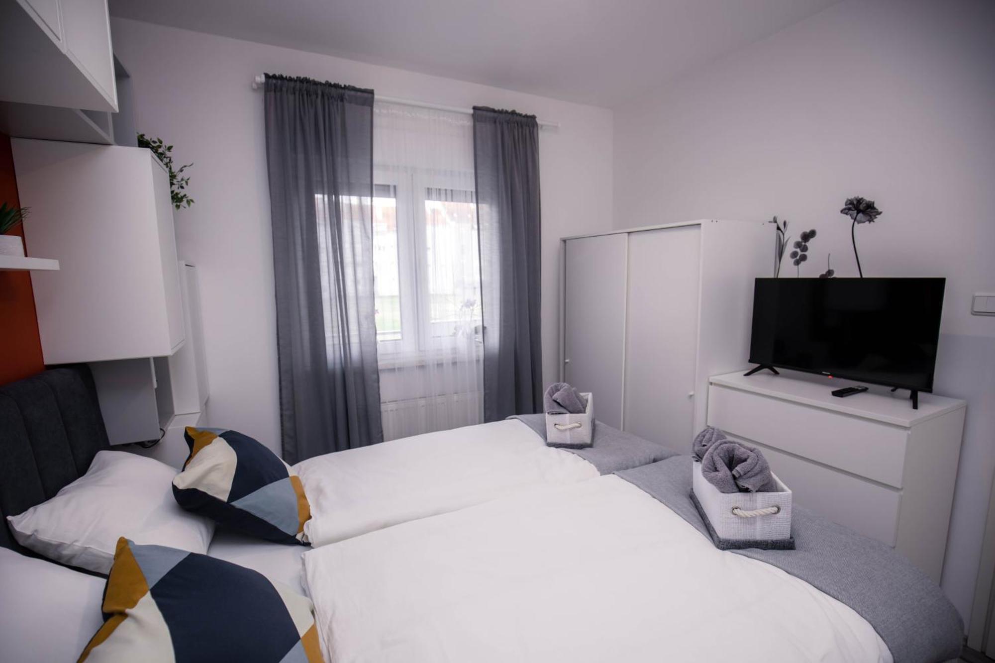 Apartman Day Apartamento Čakovec Exterior foto