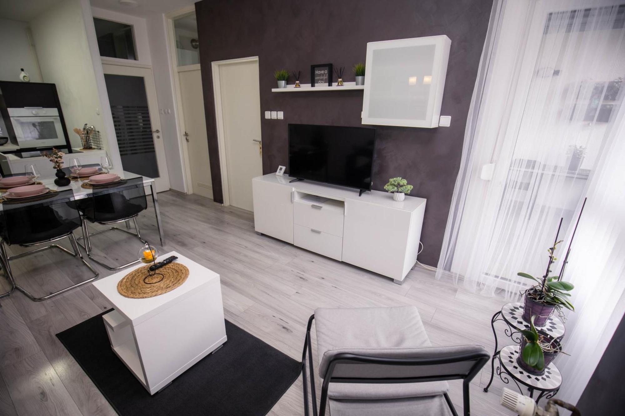 Apartman Day Apartamento Čakovec Exterior foto